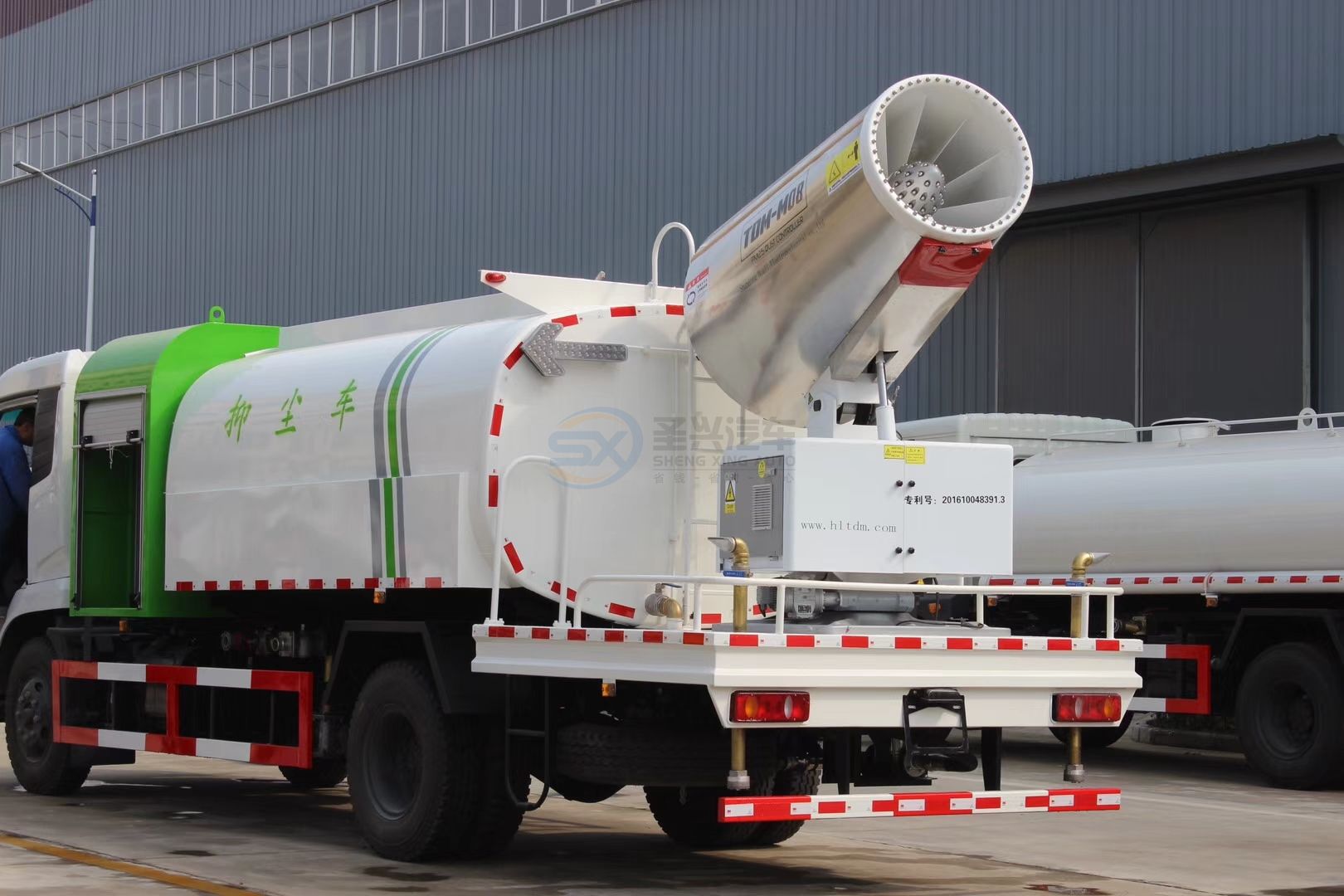 東風(fēng)天錦80米多功能抑塵車