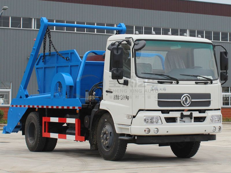 東風(fēng)天錦擺臂垃圾車