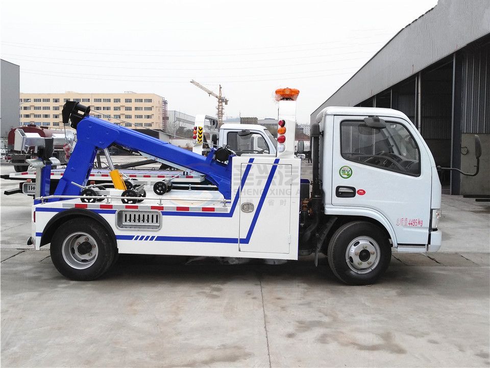 東風(fēng)小多利卡拖吊聯(lián)體清障車(chē)