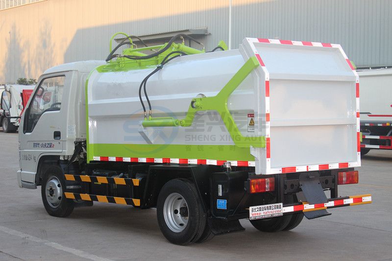 福田時(shí)代壓縮式掛桶垃圾車