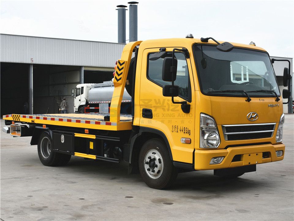 現(xiàn)代盛圖一拖二清障車