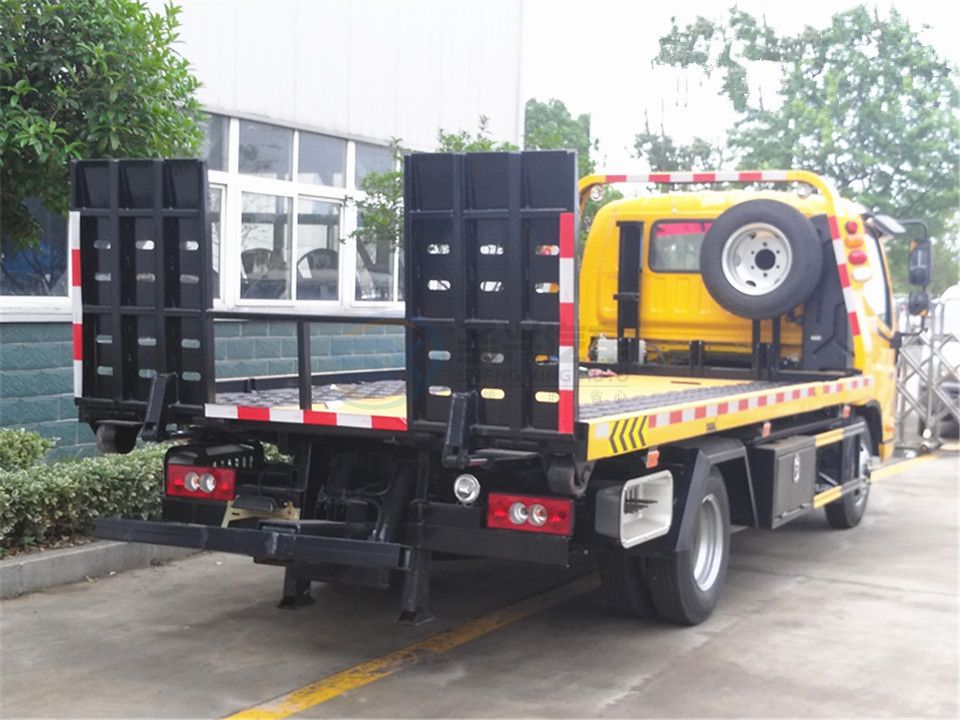 福田歐馬可一拖二清障車