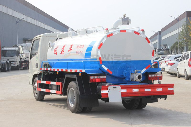 東風(fēng)小多利卡5方吸糞車