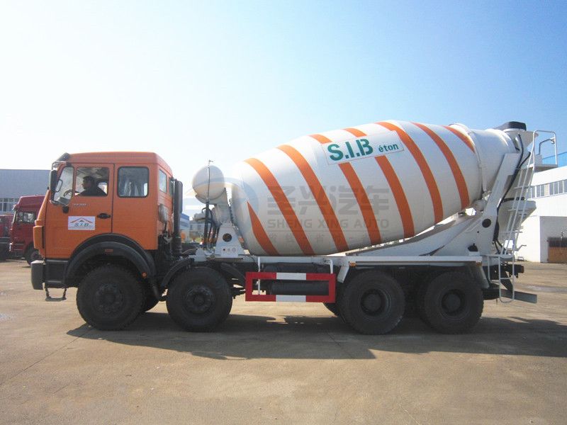 北奔16方攪拌車(chē)