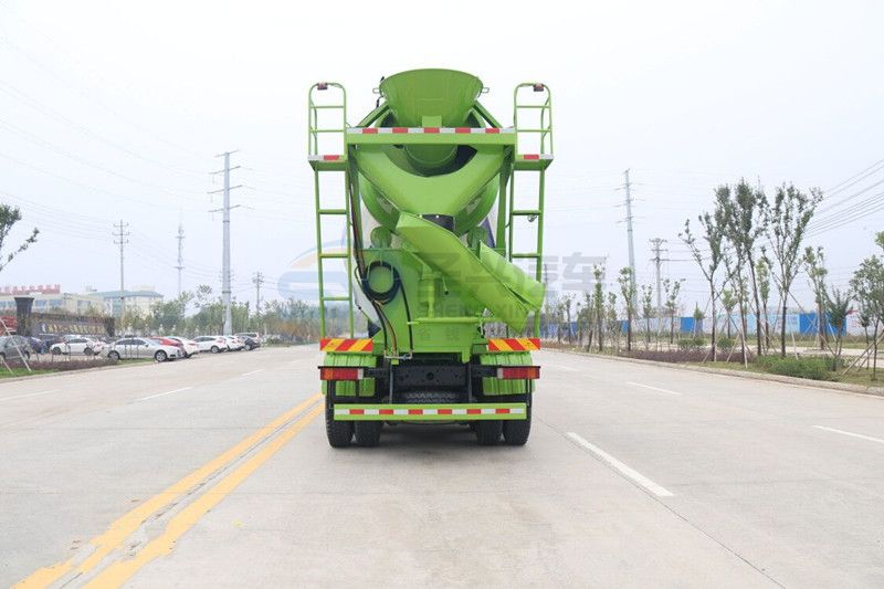 重汽豪沃18方攪拌車(chē)