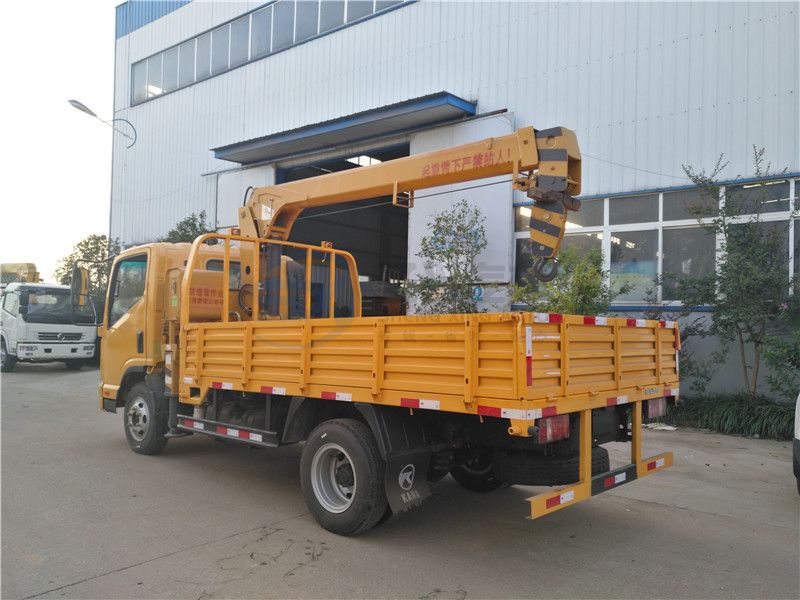 凱馬2噸隨車吊 凱馬2噸隨車吊