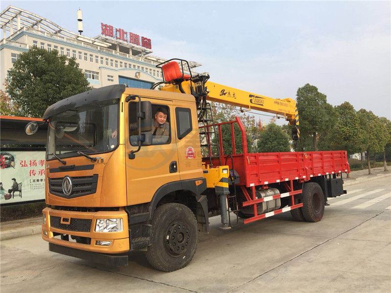 東風T5 土豪金8噸杰龍隨車吊