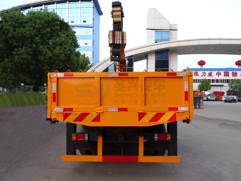 福田時代中馳5噸隨車吊