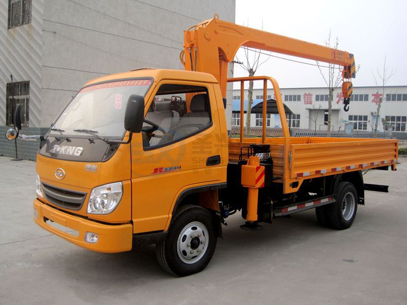 唐駿藍(lán)牌小型3.2噸隨車吊