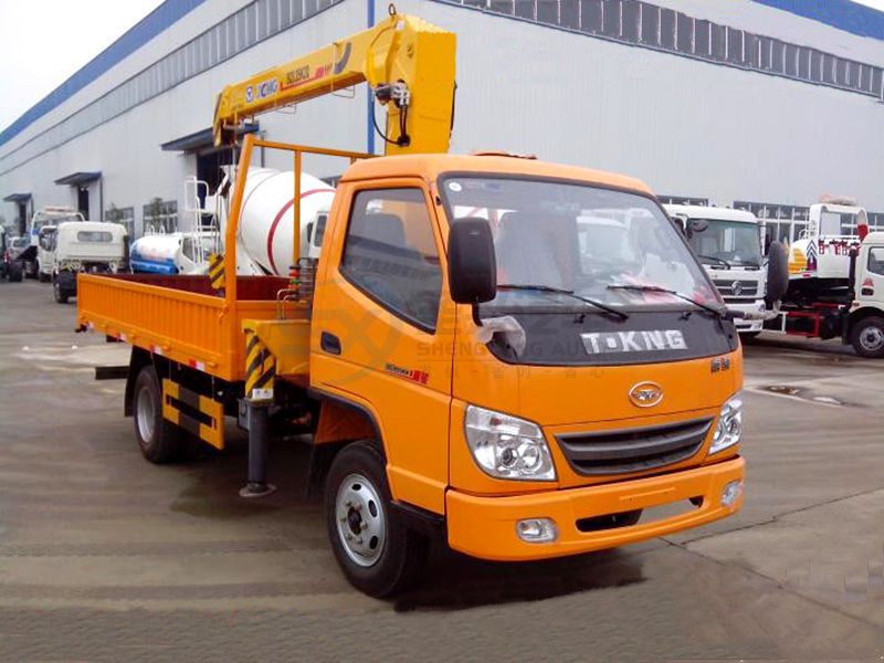 唐駿藍(lán)牌小型3.2噸隨車吊