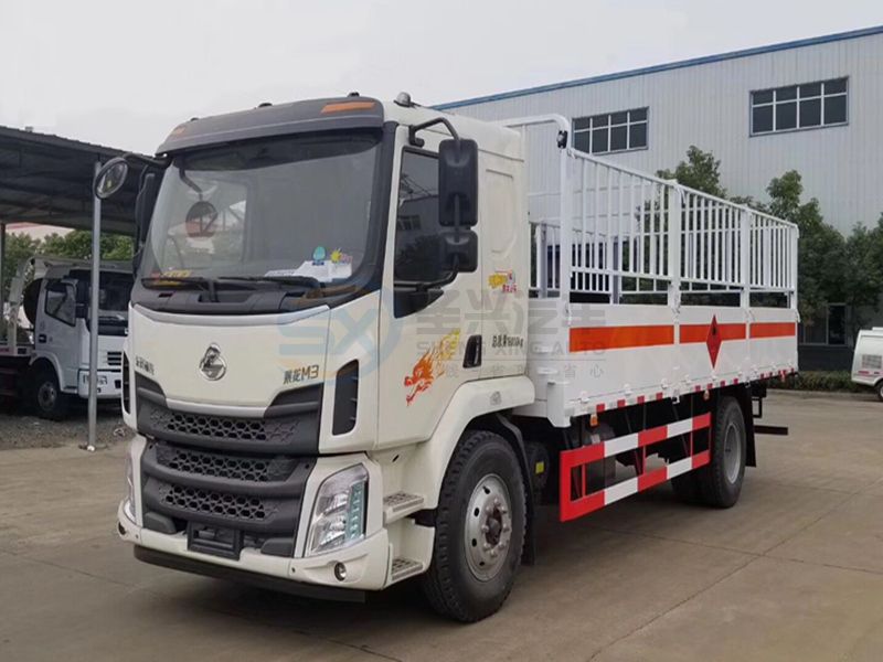 東風(fēng)柳汽6米6氣瓶運(yùn)輸車