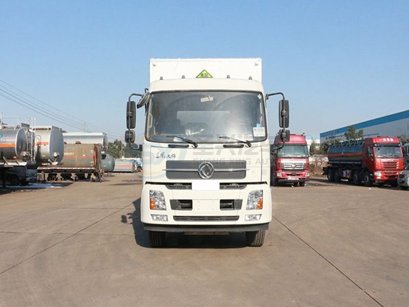 東風天錦6米2/6米5爆破器材運輸車