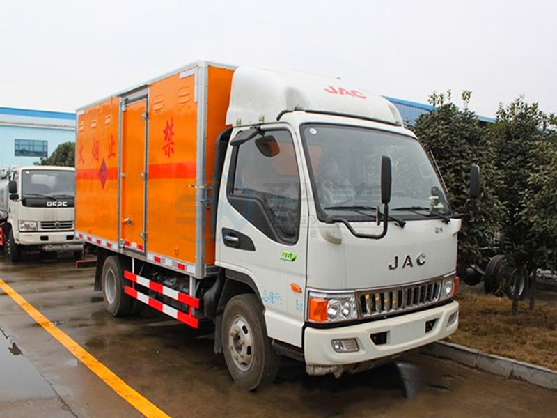 江淮駿鈴4米1爆破器材運(yùn)輸車