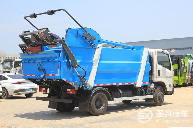 江鈴凱銳后裝無泄漏壓縮垃圾車 