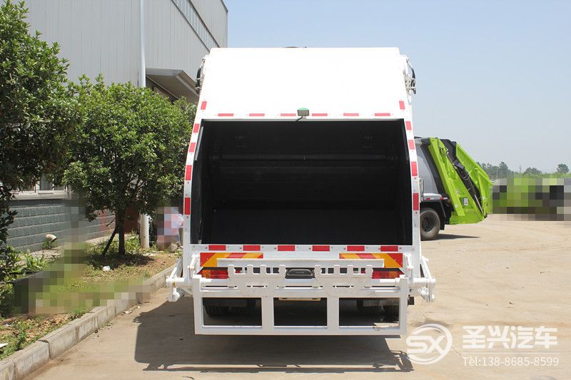 解放J6L后裝12方壓縮式垃圾車