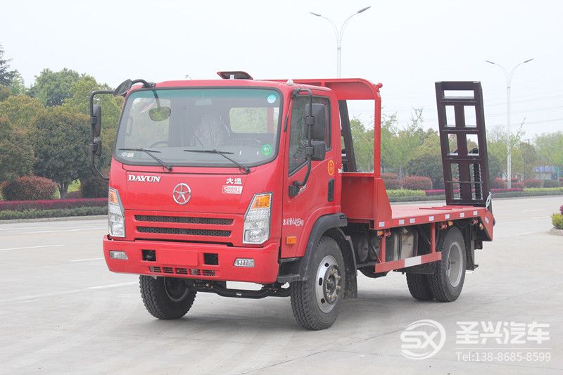 大運底平板挖機運輸車