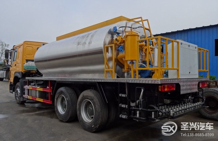 重汽HOWO后雙橋16噸瀝青灑布車