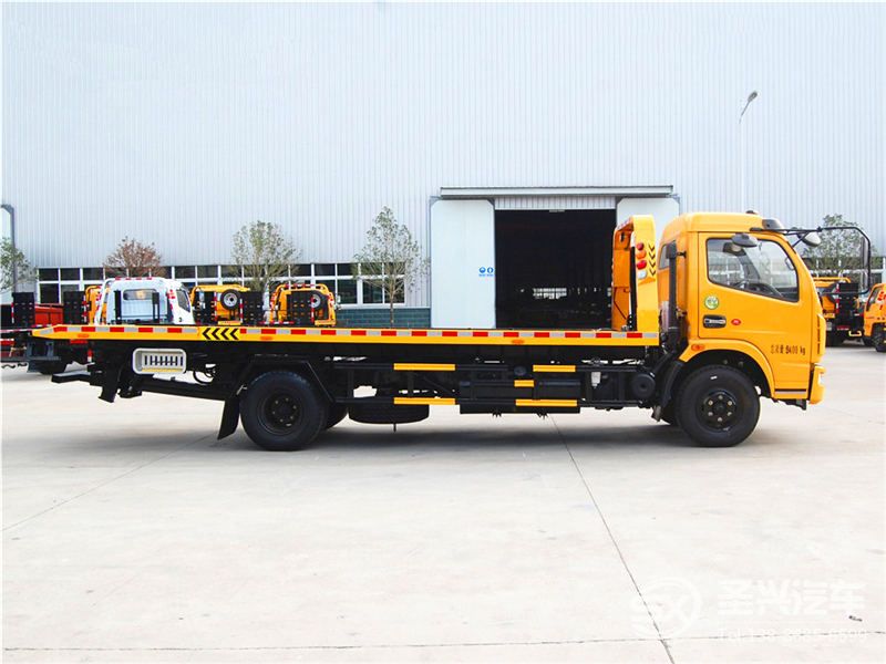 東風(fēng)大多利卡D8清障車