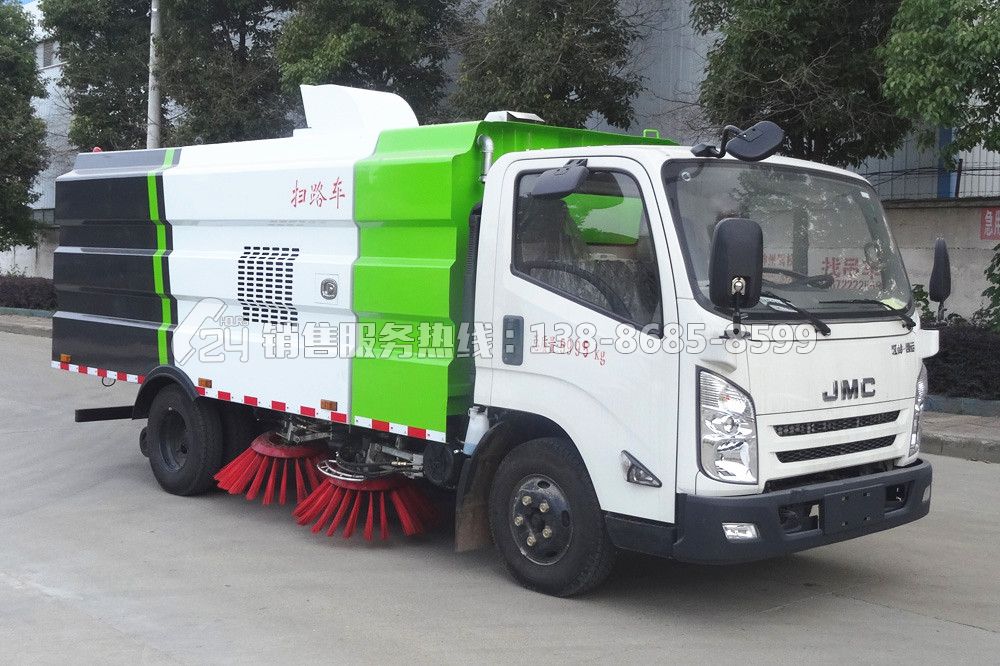 江鈴凱稅8噸掃路車