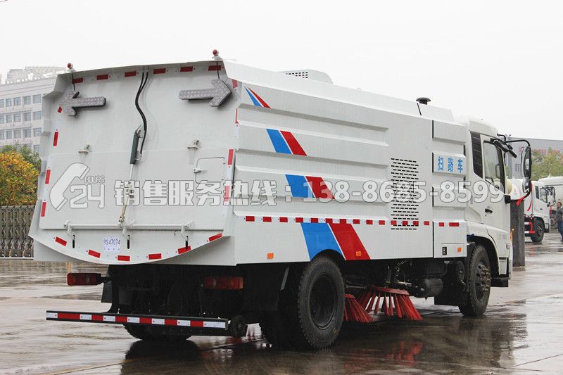 東風(fēng)天錦12噸掃路車