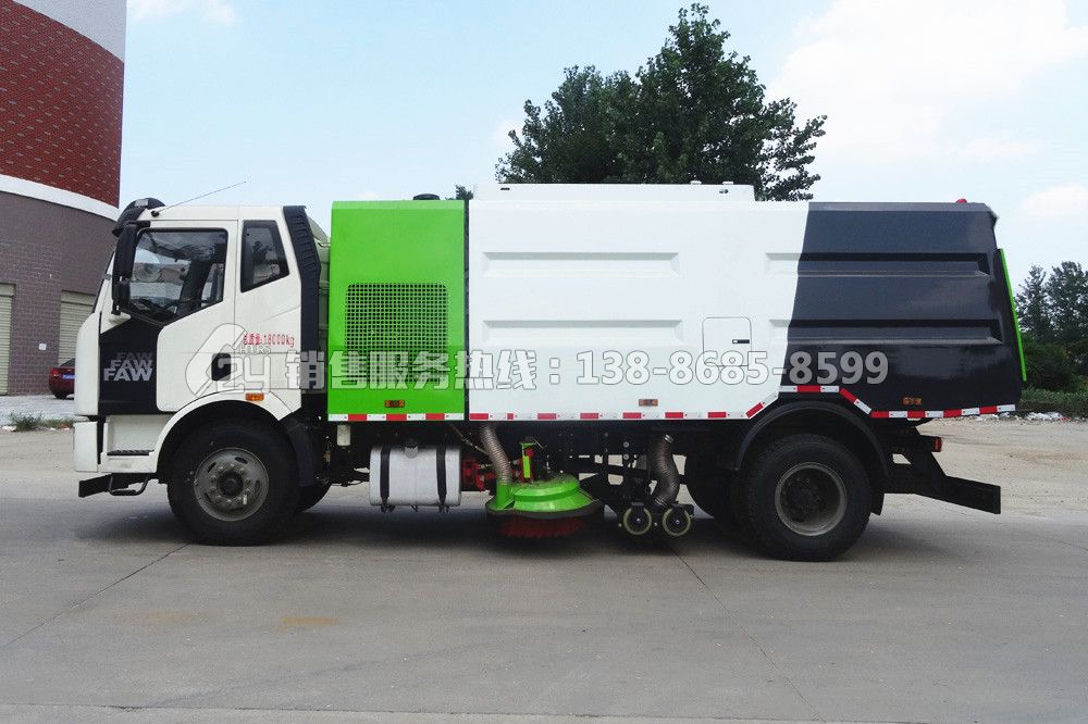 解放J6干式掃路車