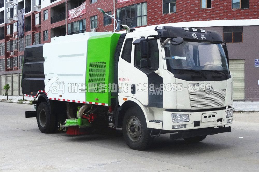 解放J6干式掃路車