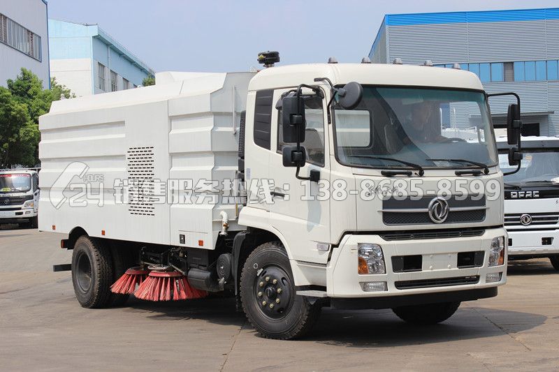 東風(fēng)天錦掃路車