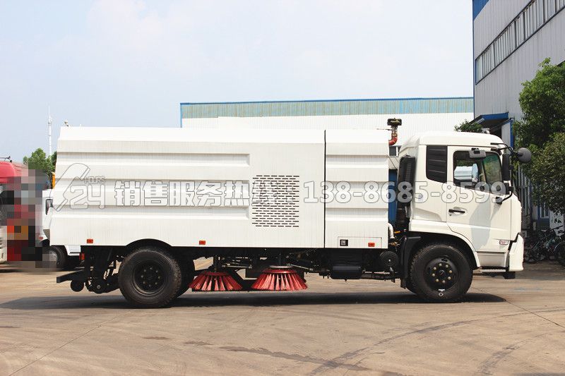 東風(fēng)天錦掃路車