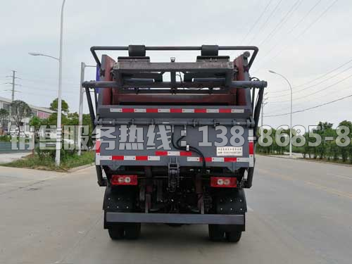 國(guó)六福田歐馬可后翻桶無(wú)泄漏壓縮垃圾車(chē)