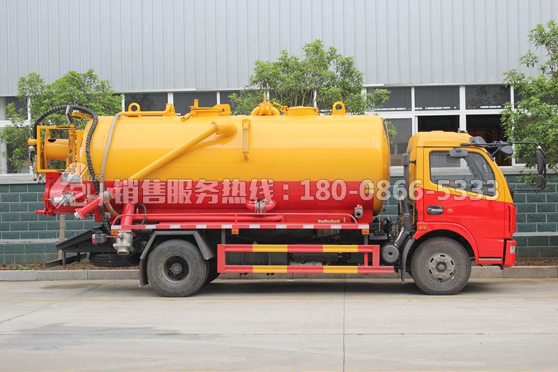 東風(fēng)多利卡D7清洗吸污車一體罐8方