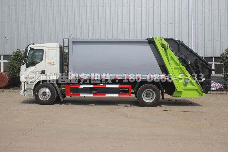 柳汽乘龍M3后裝壓縮式垃圾車