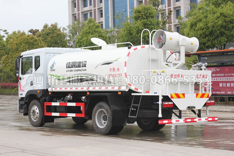 東風(fēng)D9多利卡12方霧炮灑水車(30米霧炮)