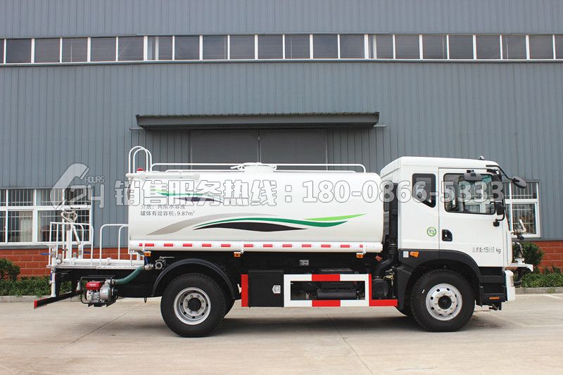 東風(fēng)多利卡D9灑水車12立方-帶前自動水炮