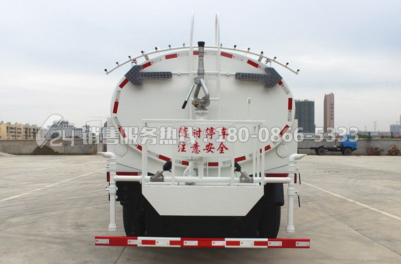 東風(fēng)天龍后八輪18方灑水車