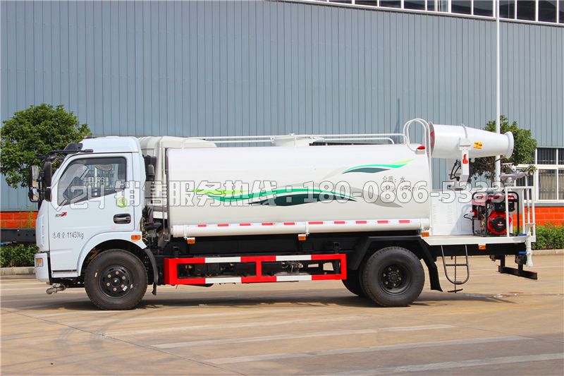 東風(fēng)多利卡D7灑水車8方-帶30米霧炮機(jī)