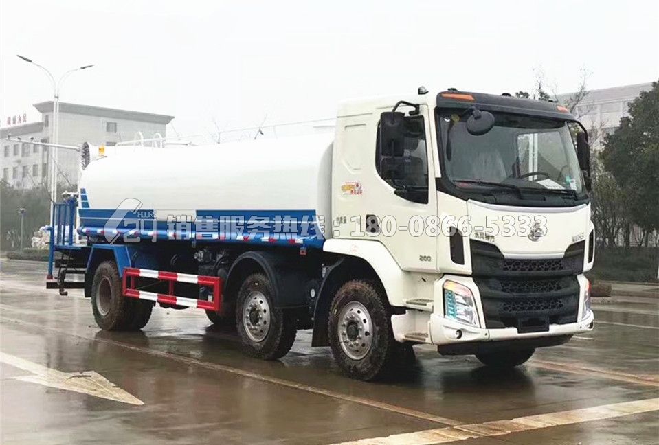 柳汽乘龍M3小三軸灑水車18立方-帶30米霧炮