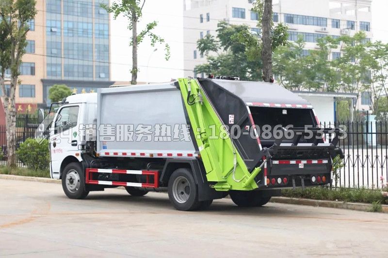 東風K7凱普特壓縮式垃圾車8方