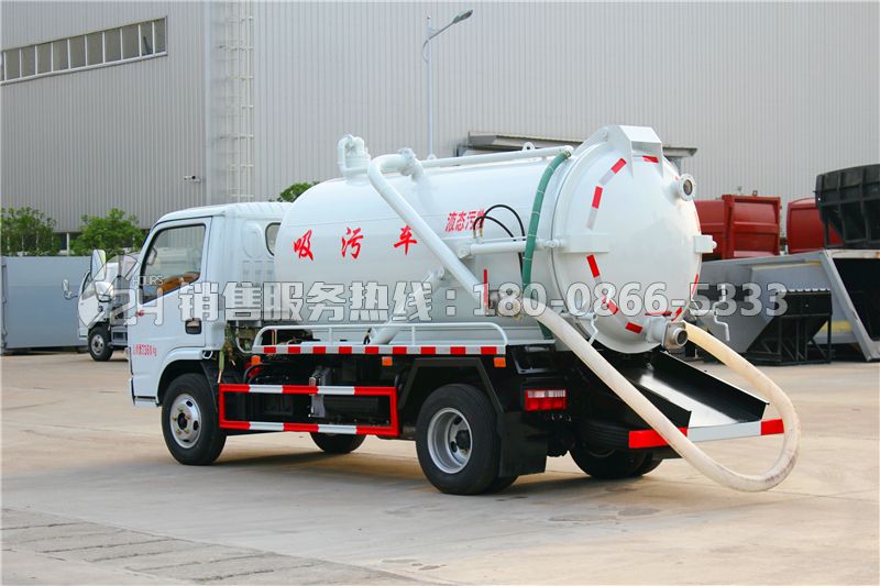 東風(fēng)多利卡D6吸污車4方