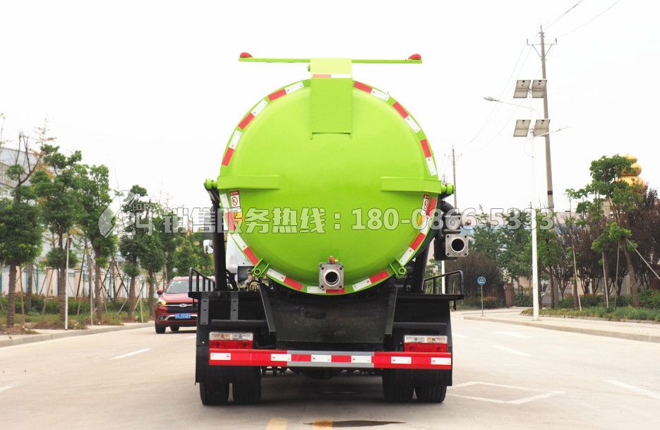 國六-東風(fēng)多利卡D7吸污車9方