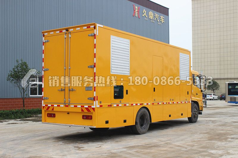 東風天錦移動應(yīng)急電源車