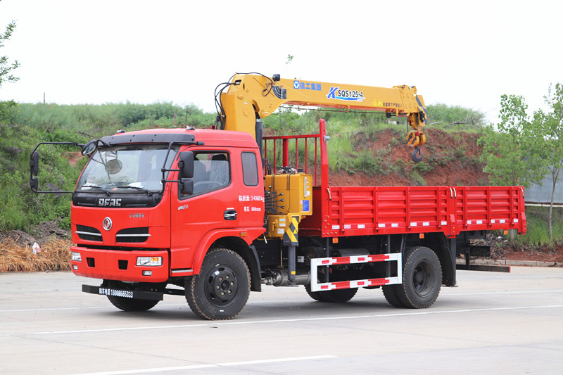 東風(fēng)福瑞卡5噸隨車吊-徐工5噸４節(jié)