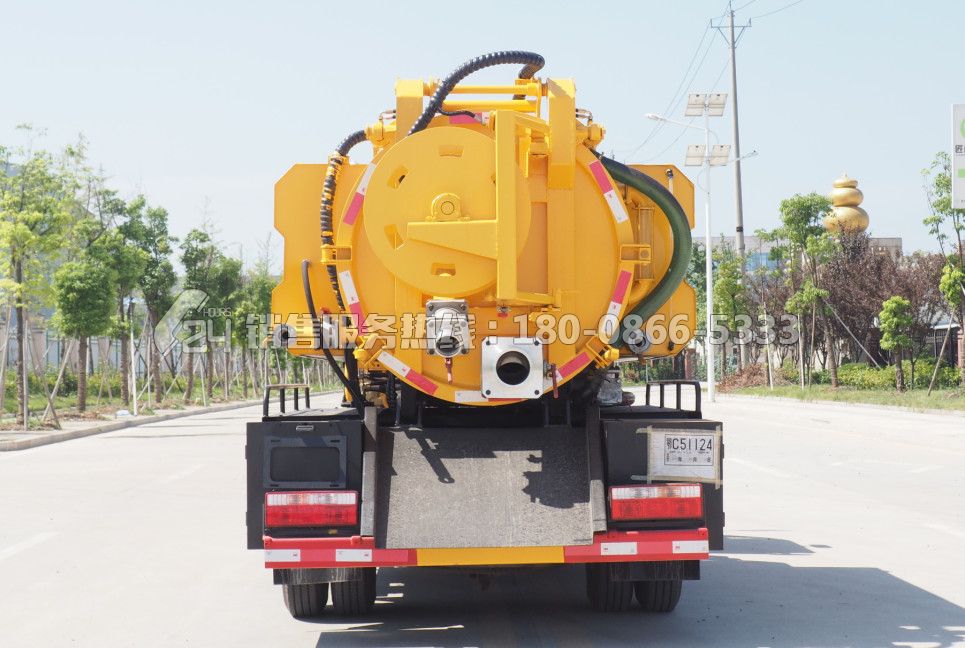 東風(fēng)多利卡D6清洗吸污車1.5+3.5方