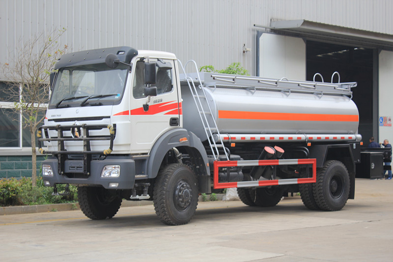 北奔油罐車(chē)