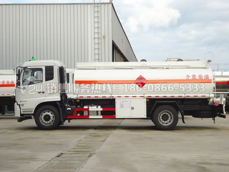 國六-東風(fēng)天錦VR運油車