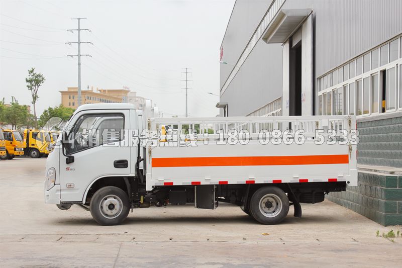 國六-躍進(jìn)小福星3米3氣瓶運(yùn)輸車