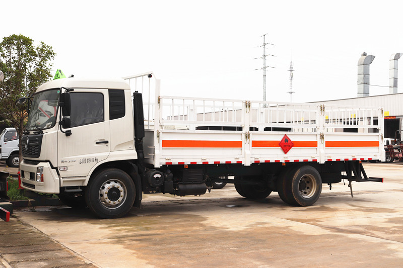 國六-東風(fēng)天錦氣瓶運(yùn)輸車