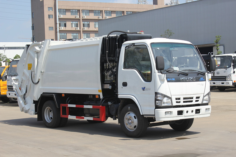 慶鈴五十鈴5方后裝壓縮式垃圾車