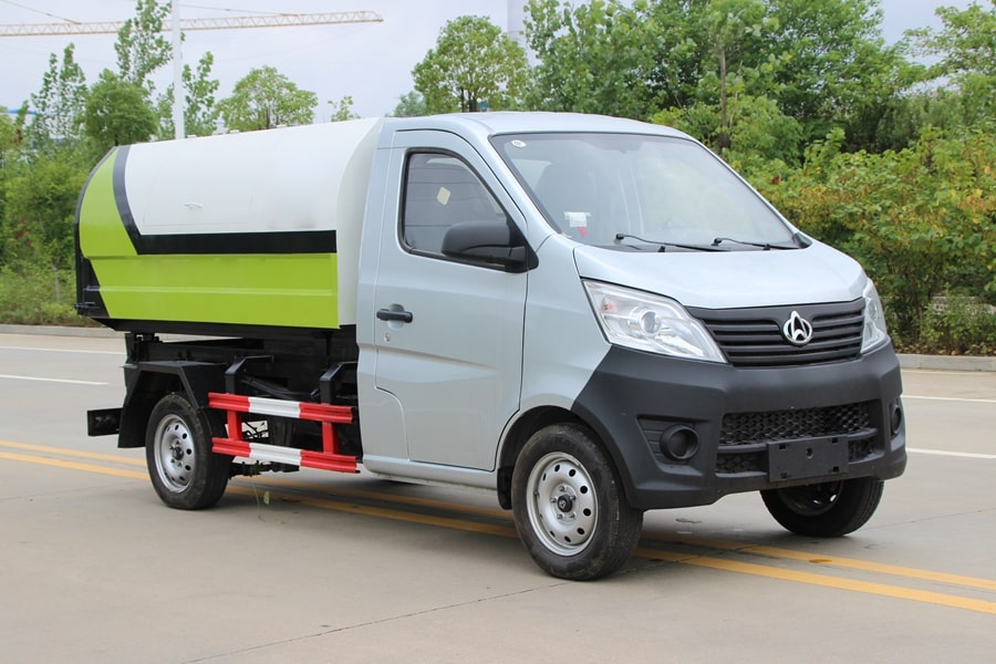 長安3方密封式收集垃圾轉(zhuǎn)運車