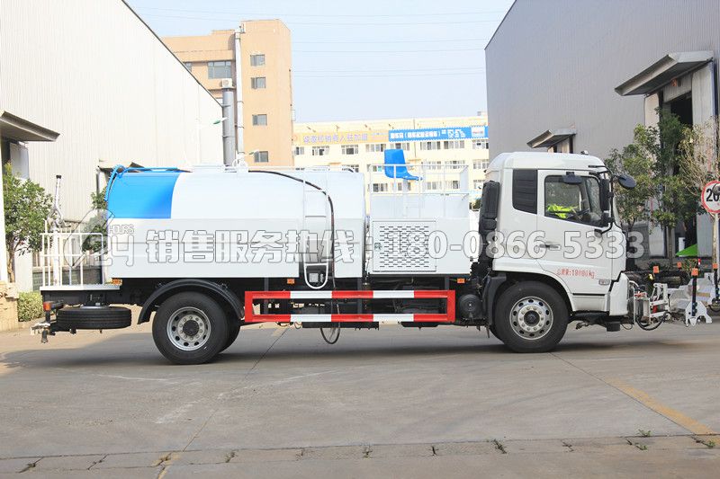 東風天錦路面高壓清洗車