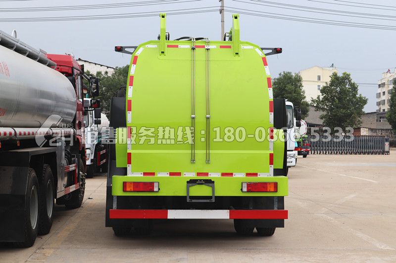 國(guó)六-東風(fēng)天錦KR天燃?xì)獠蛷N垃圾車(chē)